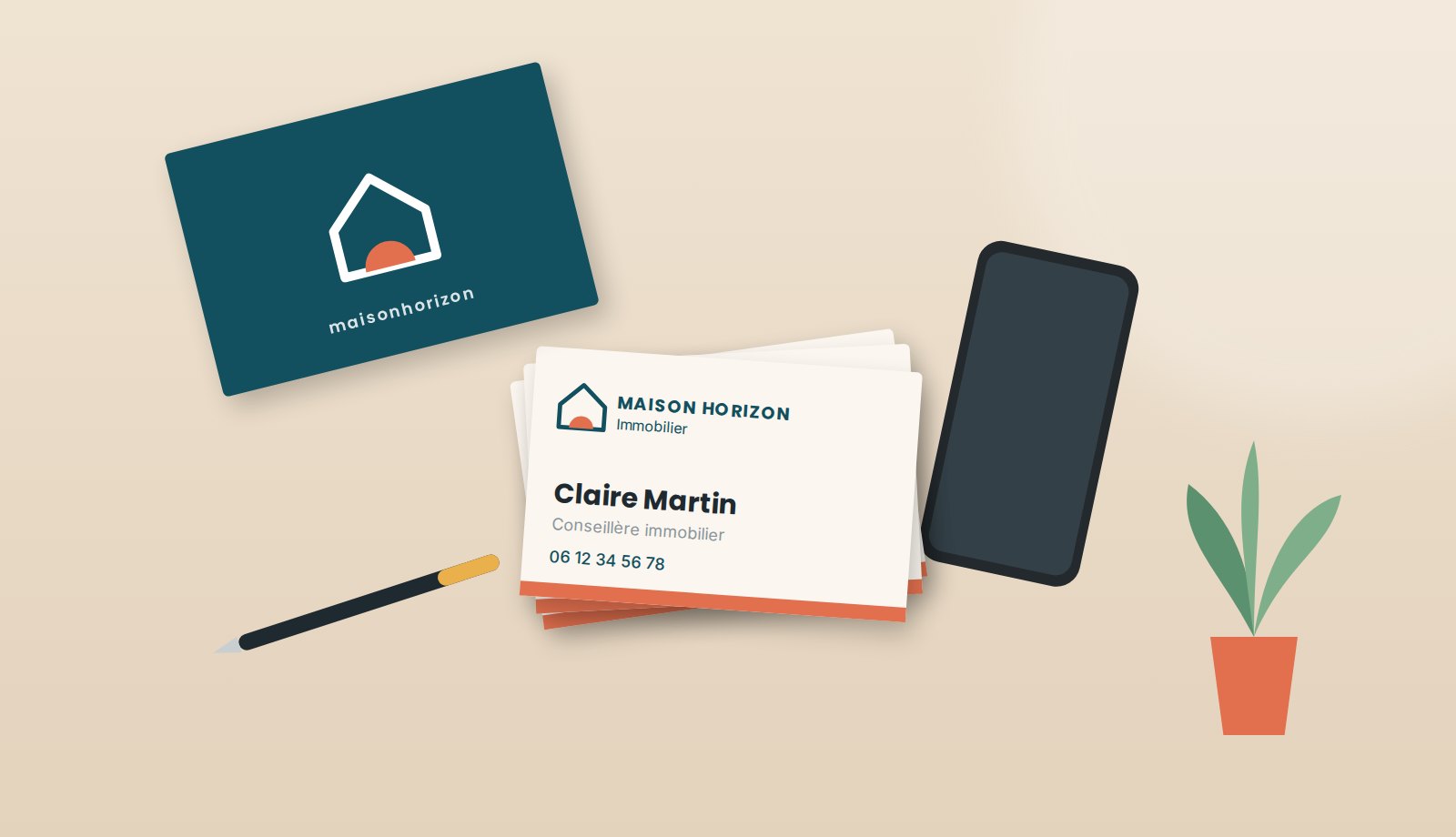 Pile de cartes de visite 85 × 55 mm posée sur un bureau